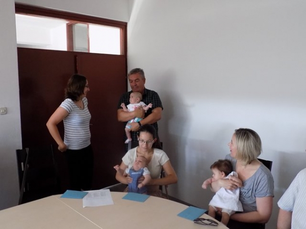 Darivane bebe u Gare&scaron;nici