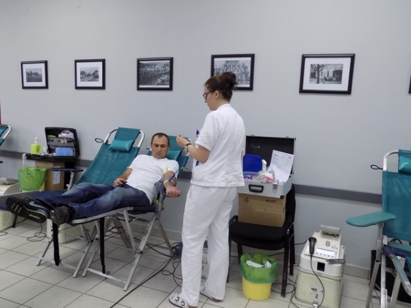 Sve manje bočica krvi