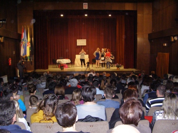 DANJGUBE ISPUNILE HRVATSKI DOM